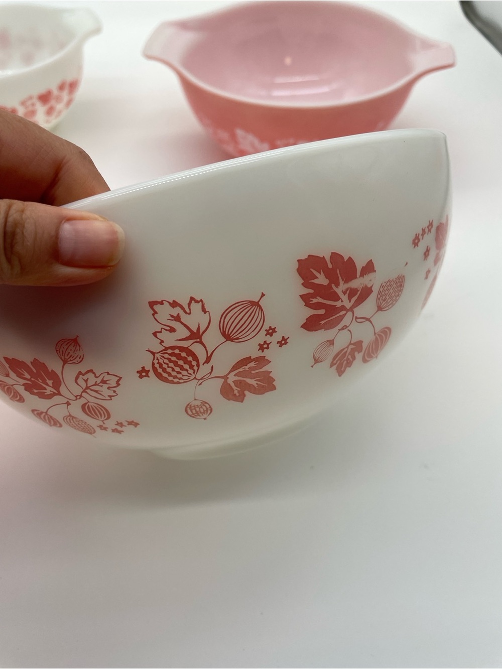 Vintage Pyrex Pink Gooseberry Cinderella Mixing Bowl Set 441 442 443 444 - Picture 10 of 13